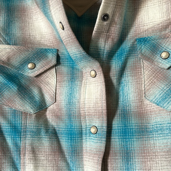 EUC Pendleton wool long sleeve button down size large - Picture 6 of 10